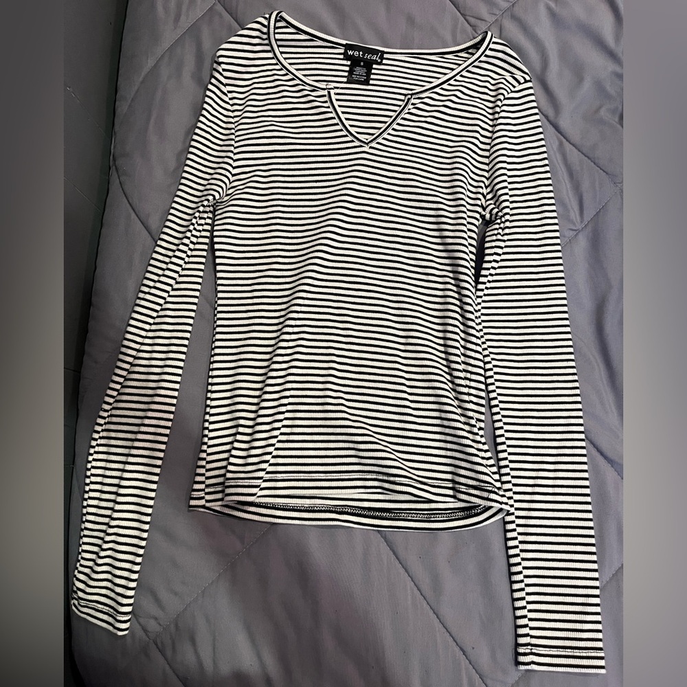 Black and White Striped Long Sleeve Top